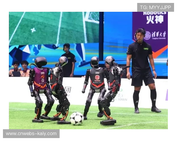 北京信息科技大学Blaze光炽队机器人比赛中“受伤”被抬出，技术挑战显竞赛真实感