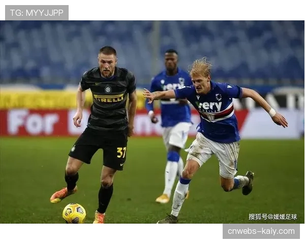 即时：斯佩齐亚对阵维罗纳，主队后卫自摆乌龙，客队意外领先